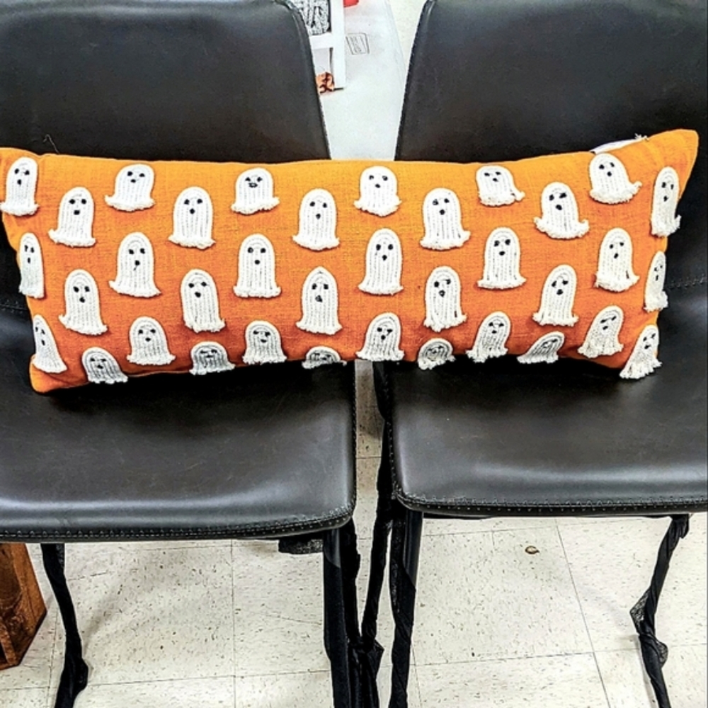 🔥LAST 3D Long Lumbar Ghost Pillow Halloween Tik Tok - Picture 1 of 1